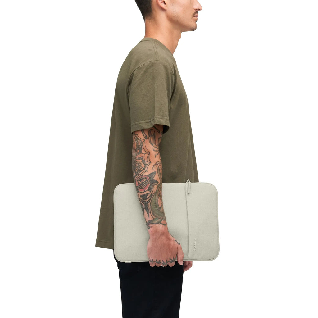 Incase Crosstown Sleeve for 16-inch Laptop