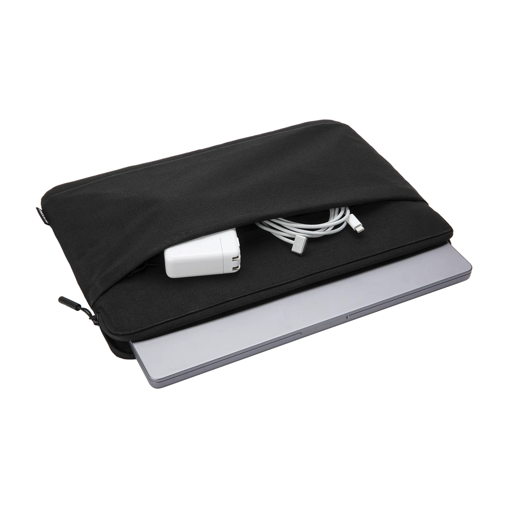 Incase Go Sleeve for 14-inch Laptop