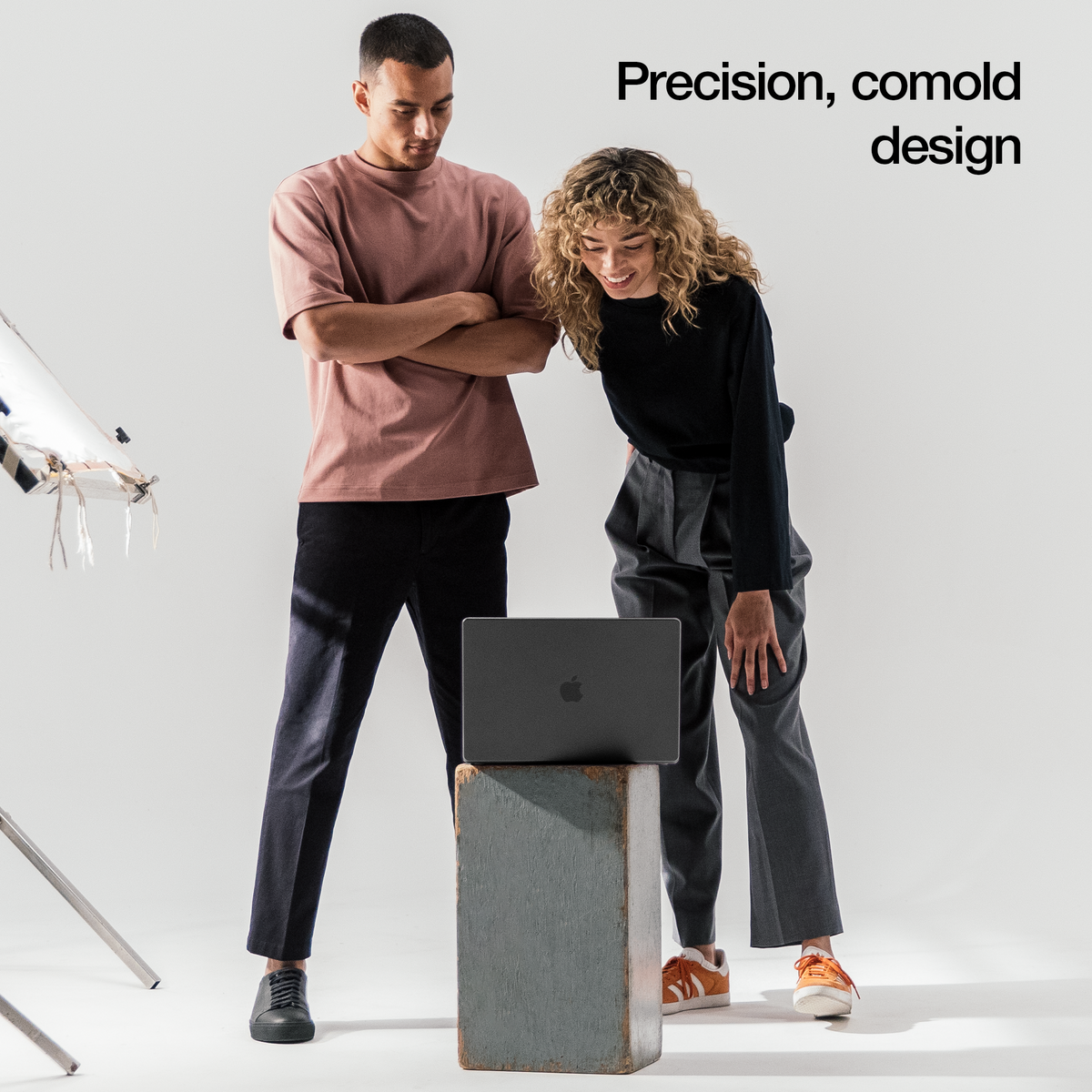 Incase Dots Hardshell with Makrolon® for MacBook Pro 13"